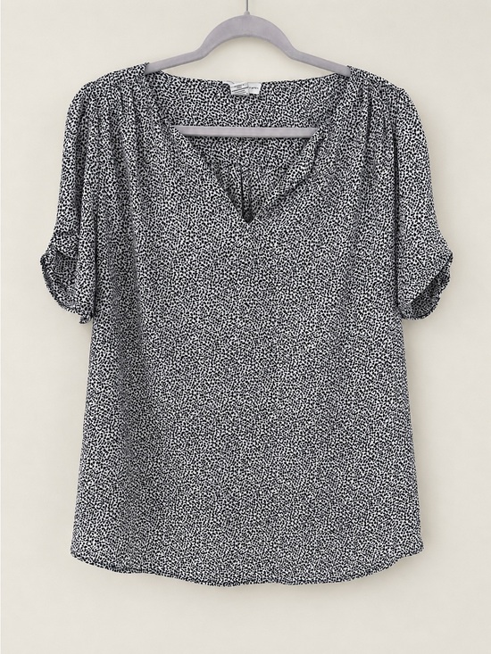 cupcakes & cashmere Tops - cupcakes & cashmere Black and White Printed V-Neck Blouse